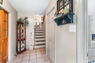 34 Pilgrim Trail, Woodbury, CT 06798 - Photo 3