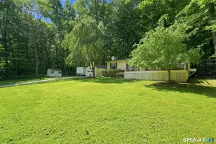 21 Deerfield Dr, Ashford, CT 06278 - Photo 3