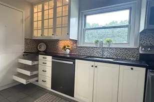 502 Oak Ave, Cheshire, CT 06410 - Photo 7