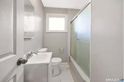 96 Oldham Avenue, Waterbury, CT 06705 - Photo 11