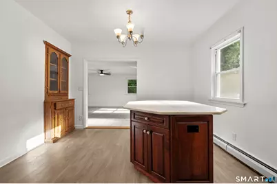 16 Griffin Road South, Bloomfield, CT 06002 - Photo 9