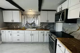 2 Mediterranean Ln, Norwich, CT 06360 - Photo 9
