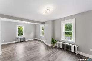 10 Center St, Windsor Locks, CT 06096 - Photo 17