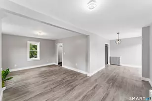 10 Center St, Windsor Locks, CT 06096 - Photo 15