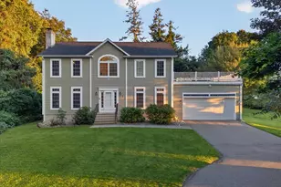 15R Lee Rd, Waterford, CT 06385 - Photo 1