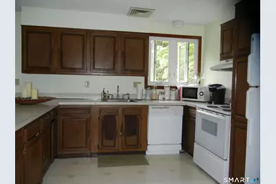 32 Cherry Street #B, Milford, CT 06460 - Photo 9