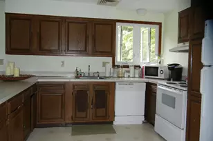 32 Cherry St, Milford, CT 06460 - Photo 9