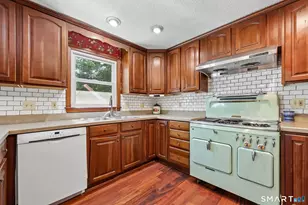 164 London Rd, Hebron, CT 06248 - Photo 9