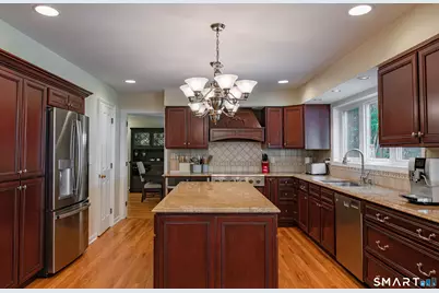 127 Kingswood Drive, Naugatuck, CT 06770 - Photo 7
