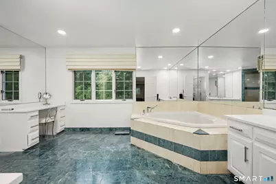 97 Brookhollow Lane, Stamford, CT 06902 - Photo 21