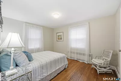 21 Elmfield Street, West Hartford, CT 06110 - Photo 11