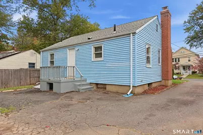 21 Elmfield Street, West Hartford, CT 06110 - Photo 27