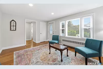 21 Elmfield Street, West Hartford, CT 06110 - Photo 5