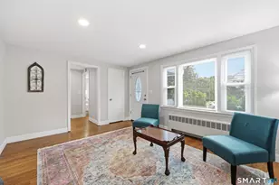 21 Elmfield St, West Hartford, CT 06110 - Photo 5