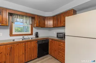 40 Fitts Rd, Ashford, CT 06278 - Photo 11
