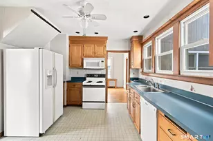 14 Kellogg St, Windsor, CT 06095 - Photo 9