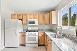 28 Larkspur Dr, Cromwell, CT 06416 - Photo 21
