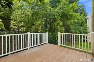 28 Larkspur Dr, Cromwell, CT 06416 - Photo 5