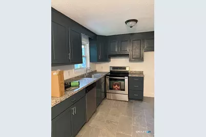 21 Hurlburt Street, New Britain, CT 06051 - Photo 3