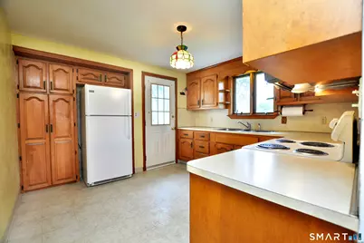 41 Josephine Terrace, Bristol, CT 06010 - Photo 7