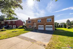 11 Londonderry Ln, Milford, CT 06460 - Photo 3