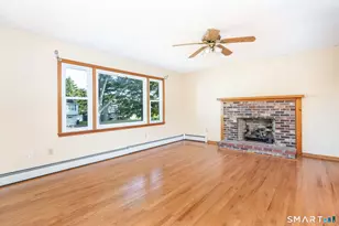 11 Londonderry Ln, Milford, CT 06460 - Photo 5