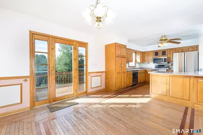 11 Londonderry Lane, Milford, CT 06460 - Photo 9