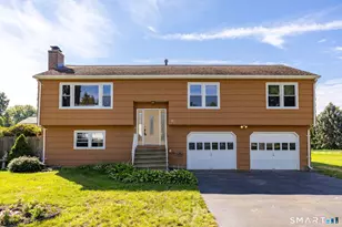 11 Londonderry Ln, Milford, CT 06460 - Photo 1