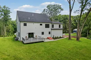 18 Timberlane Trail, Trumbull, CT 06611 - Photo 7
