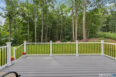 18 Timberlane Trail, Trumbull, CT 06611 - Photo 9