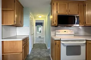344 Alling St, Berlin, CT 06037 - Photo 5