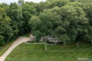80 Ripton Parish Ln, Stratford, CT 06614 - Photo 17