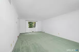80 Ripton Parish Ln, Stratford, CT 06614 - Photo 3