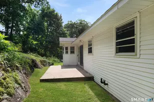 4 Musnug Rd, Danbury, CT 06811 - Photo 3
