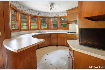 4 Musnug Road, Danbury, CT 06811 - Photo 9