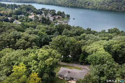 4 Musnug Road, Danbury, CT 06811 - Photo 19