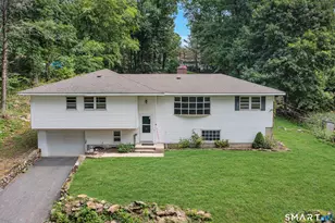 4 Musnug Rd, Danbury, CT 06811 - Photo 1