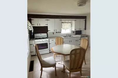 295 Chamberlain Highway, Meriden, CT 06451 - Photo 19