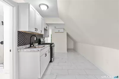 693 Dixwell Avenue #3rd Flr, New Haven, CT 06511 - Photo 3