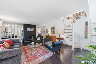 89 Mohegan Drive, West Hartford, CT 06117 - Photo 15