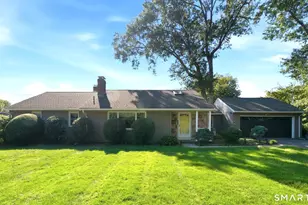 89 Mohegan Dr, West Hartford, CT 06117 - Photo 1
