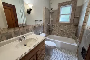306 Judson Pl, Bridgeport, CT 06610 - Photo 17