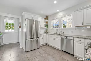 714 Wilcoxson Ave, Stratford, CT 06614 - Photo 15