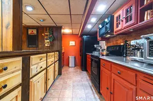 798 Wells Rd, Wethersfield, CT 06109 - Photo 39