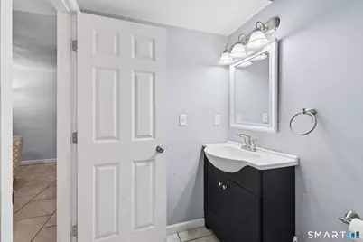35 Woodsedge Drive #5B, Newington, CT 06111 - Photo 17