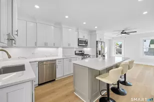 14 Plymouth Ave, Norwalk, CT 06851 - Photo 11