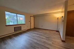 1568 Meriden Rd, Waterbury, CT 06705 - Photo 11