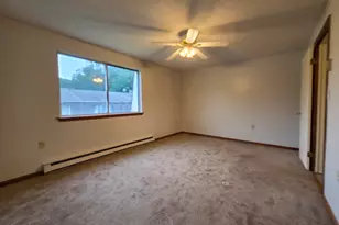 1568 Meriden Rd, Waterbury, CT 06705 - Photo 25