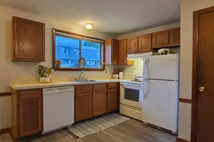 1568 Meriden Rd, Waterbury, CT 06705 - Photo 1