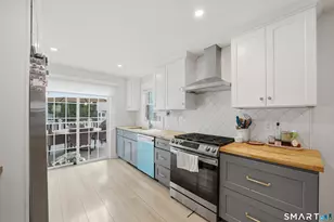 15 Mead St, Stamford, CT 06907 - Photo 3